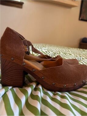 🎆 Sz 8 Kork-Ease Brown Suede Studded MARY JANES